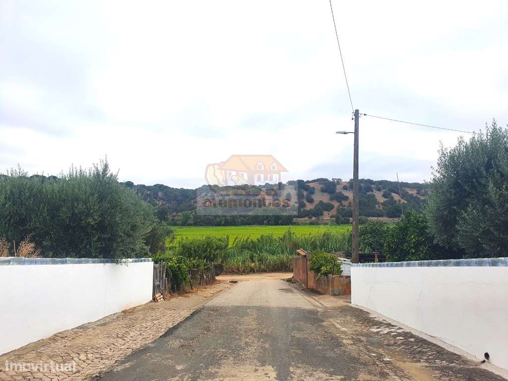 Lote para construção de moradia em aldeia típica alentejana - Grande imagem: 2/8