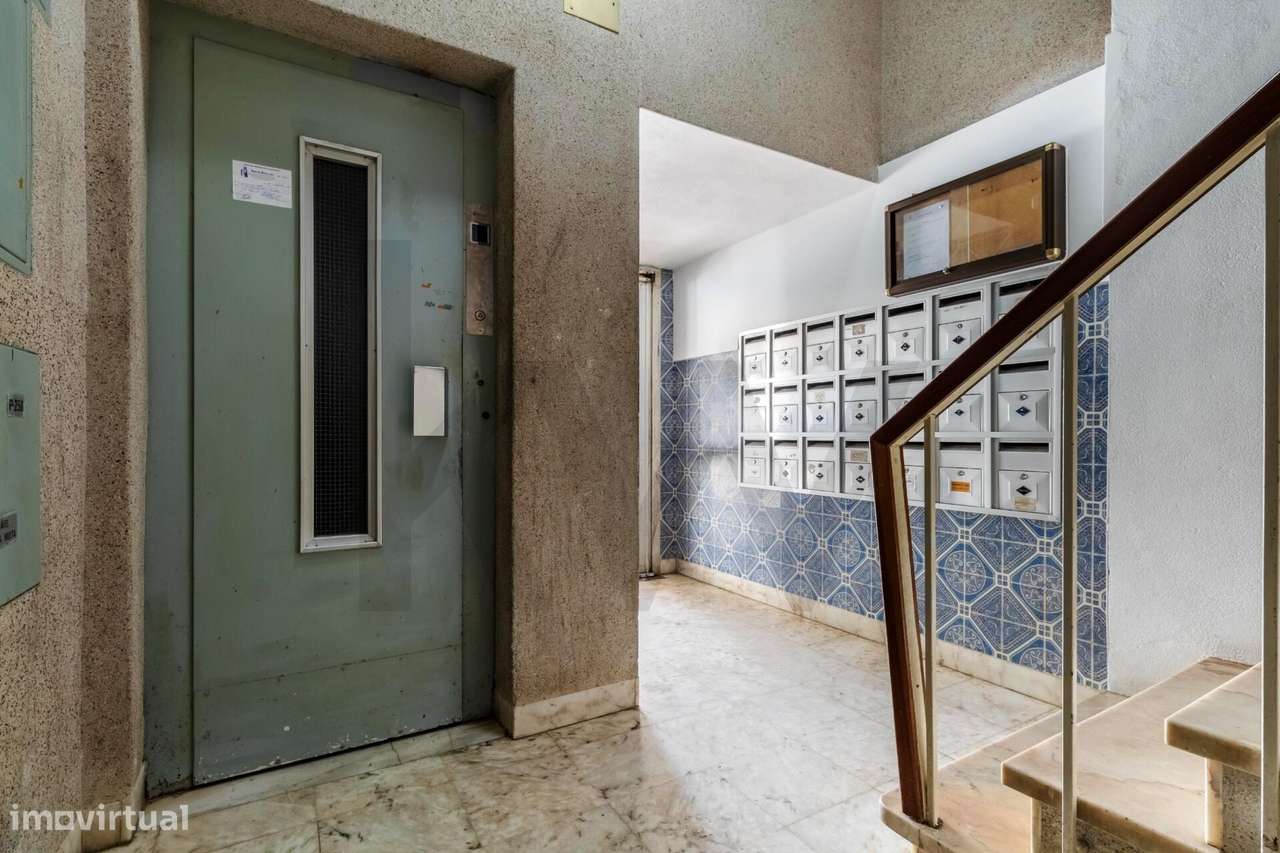 T1 para Venda em Rio de Mouro | Próximo da Estação e Serviços-21