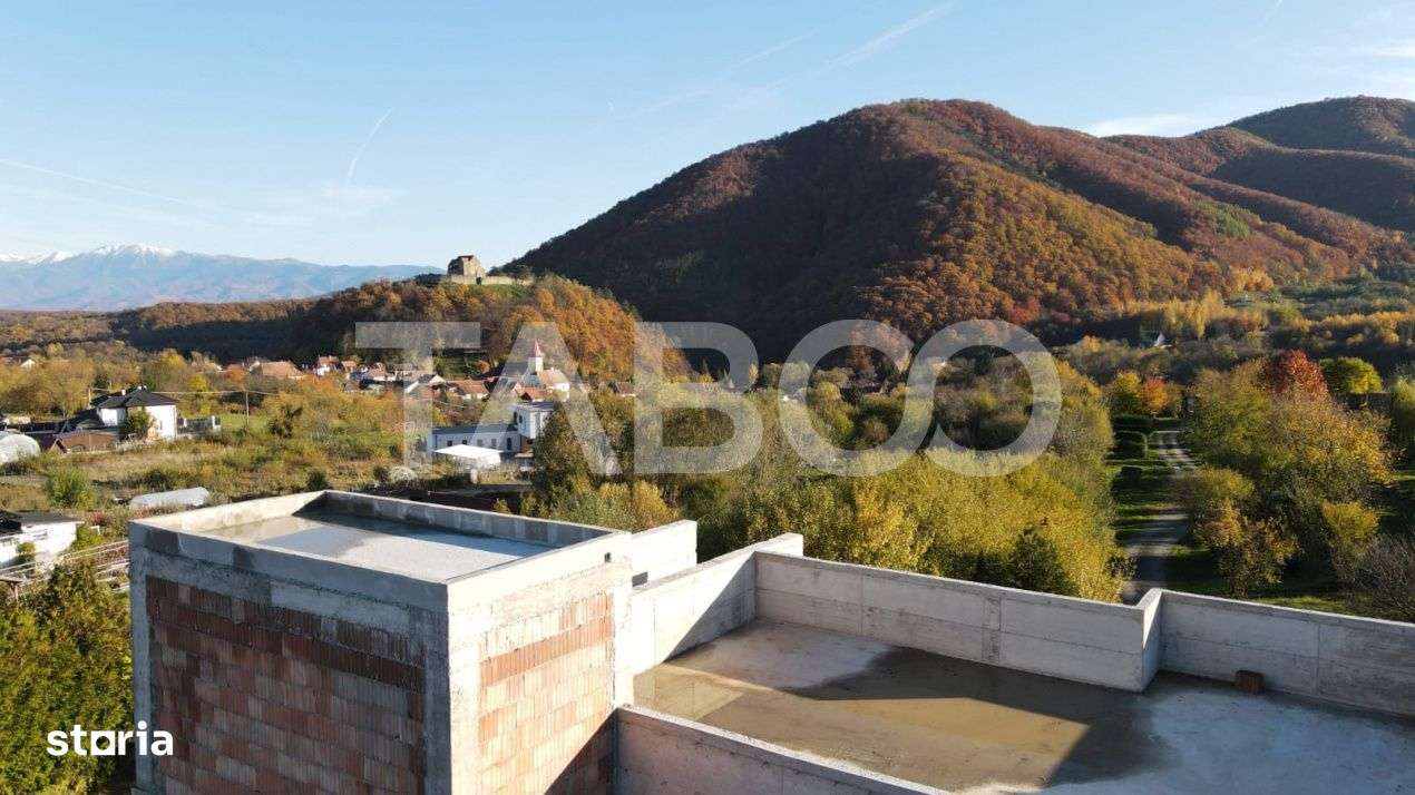 Vila premium Cisnadioara – panorama, piscina infinity, teren 485 mp - Imagine principală: 3/10