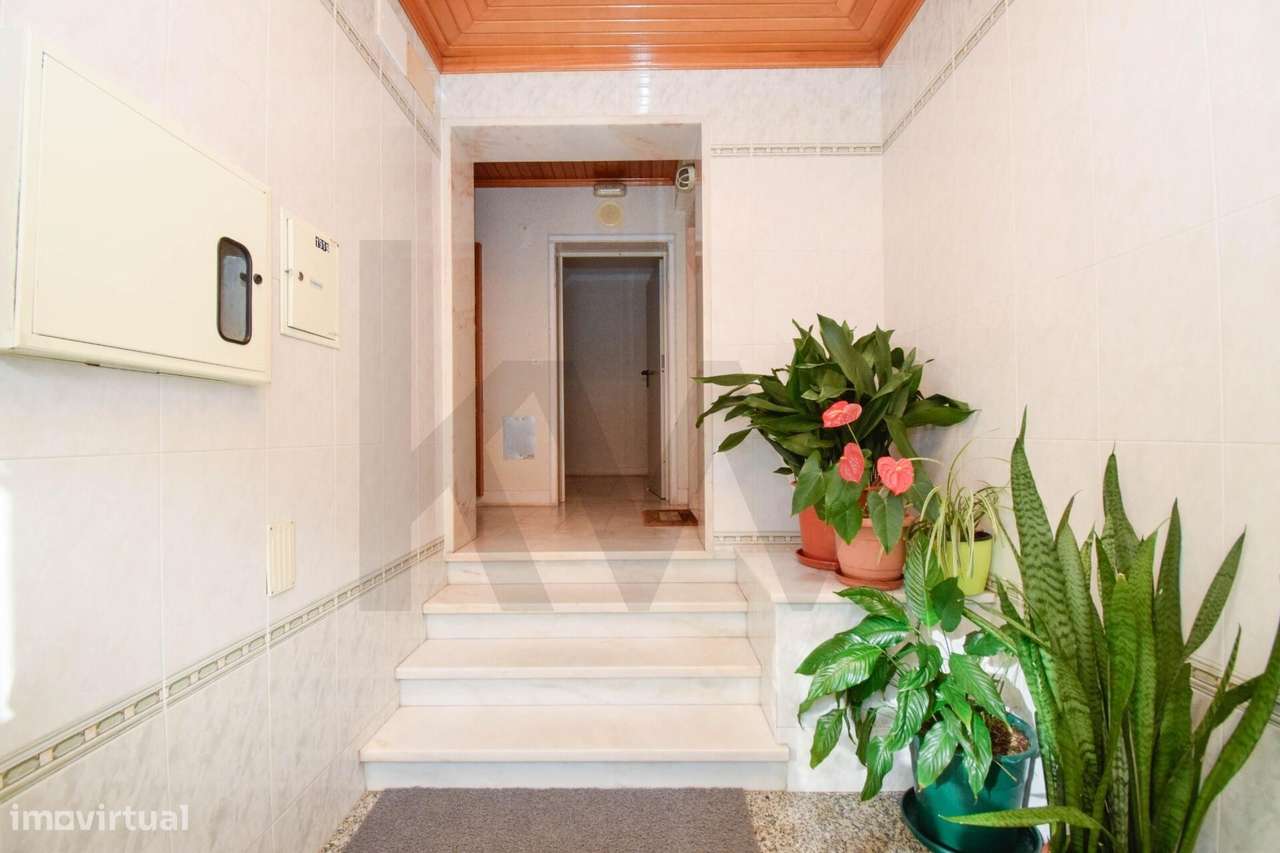 Apartamento T3 na Prestigiada Urbanização Cabeço da Fonte – Mem Martin - Grande imagem: 5/25