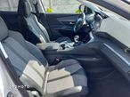 Peugeot 3008 1.2 PureTech Allure S&S - 22