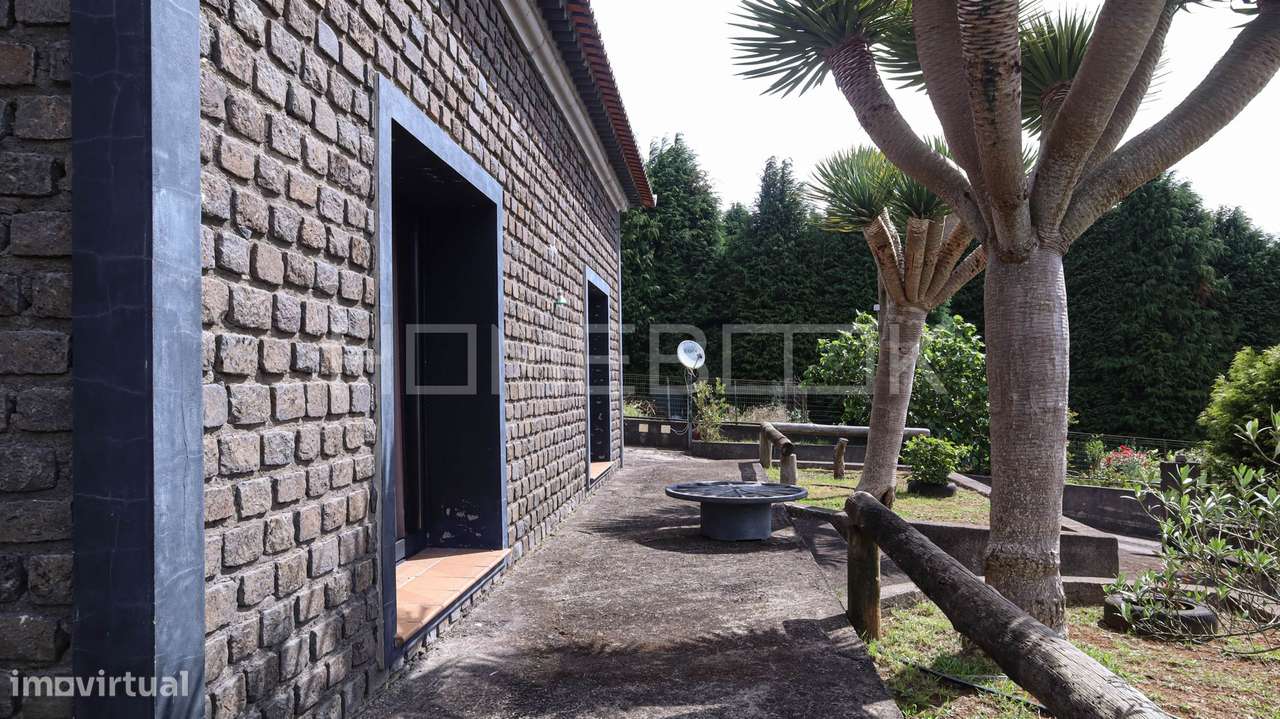 Moradia T3 em Pedra com Vista Mar | 2.800 m² de Terreno-8