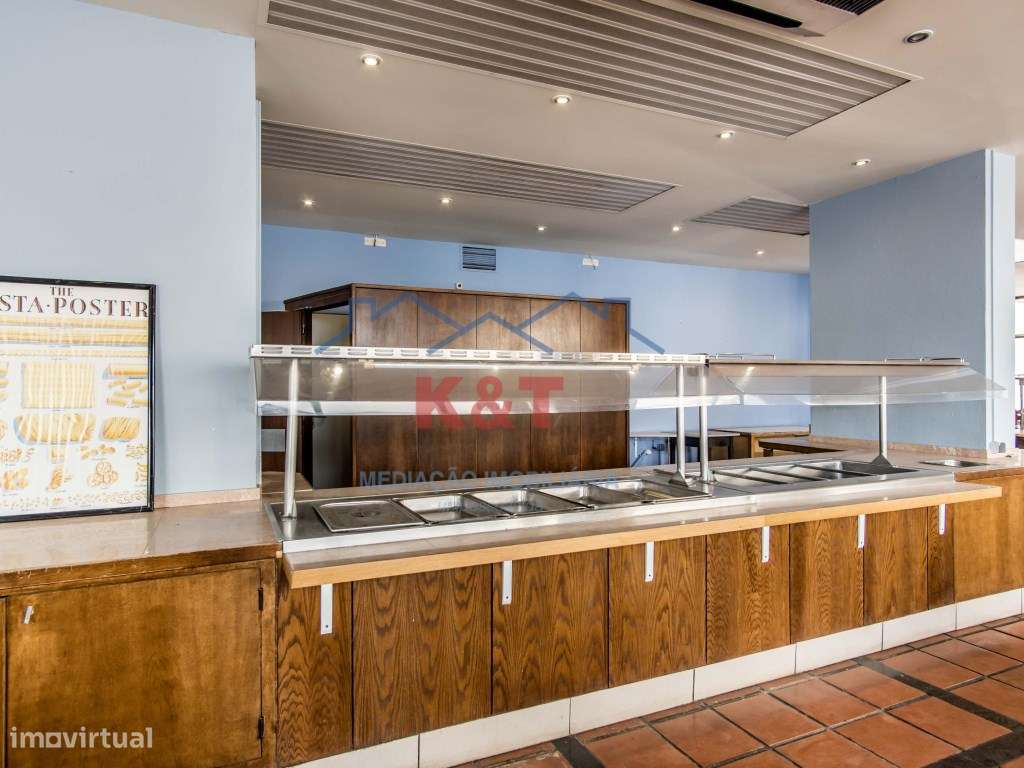 Espaço para Restaurante | Praia da Rocha | 947 m² | Inserido em Emp...-12