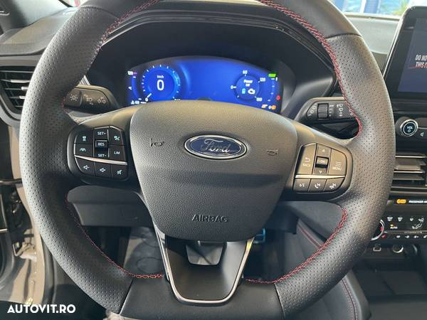 Ford Kuga - 15