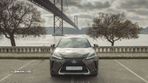 Lexus UX 250h Premium - 2