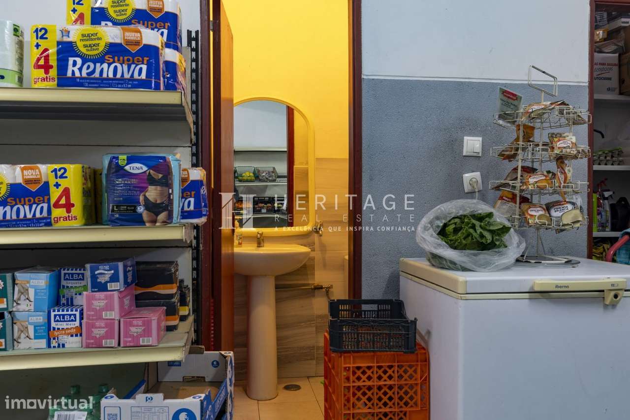 Oportunidade no Barreiro trespasse mercearia em funcionamento por 11.0-9