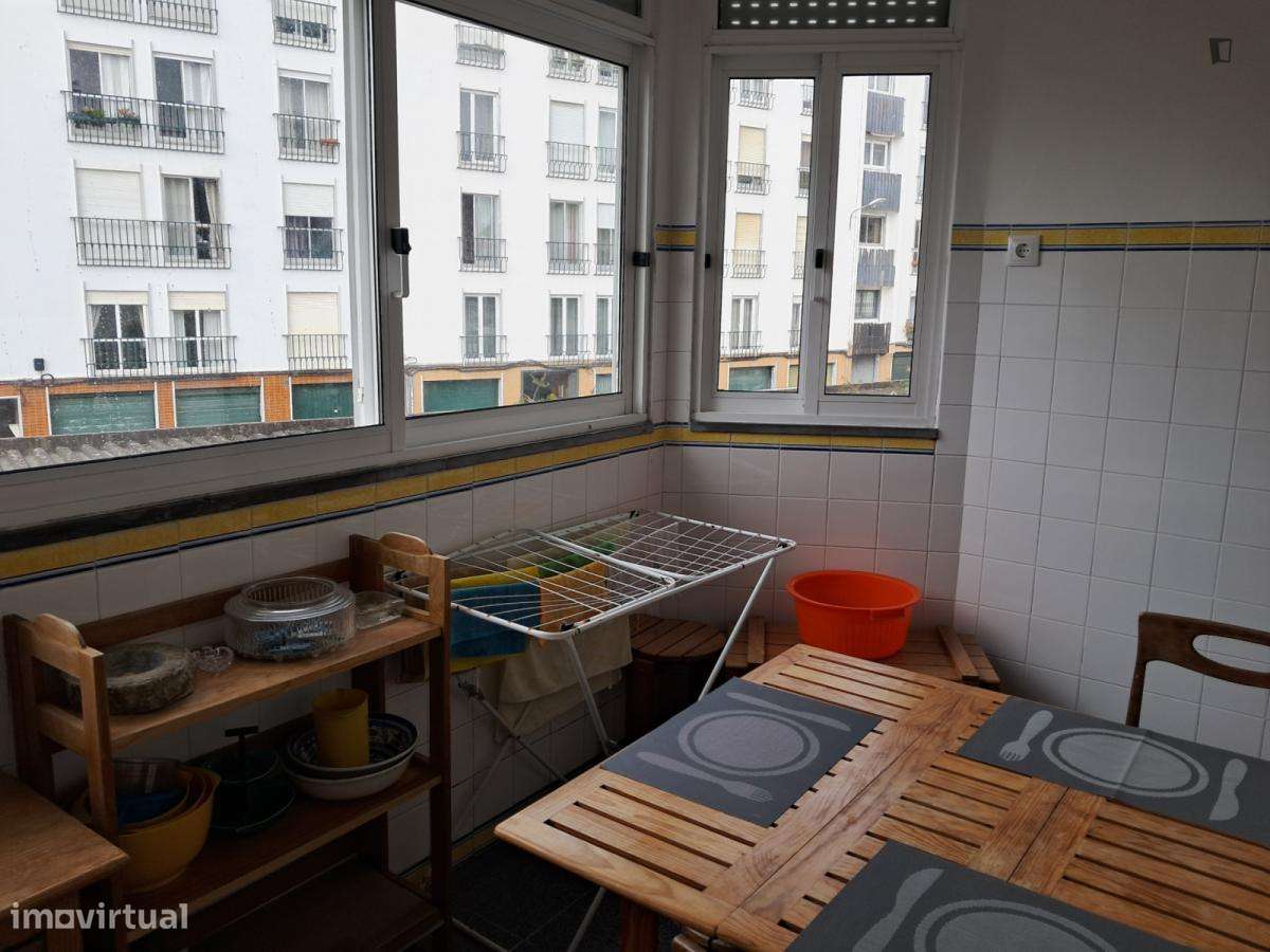 Quarto - localizado em Carcavelos Lisbon - Grande imagem: 3/6