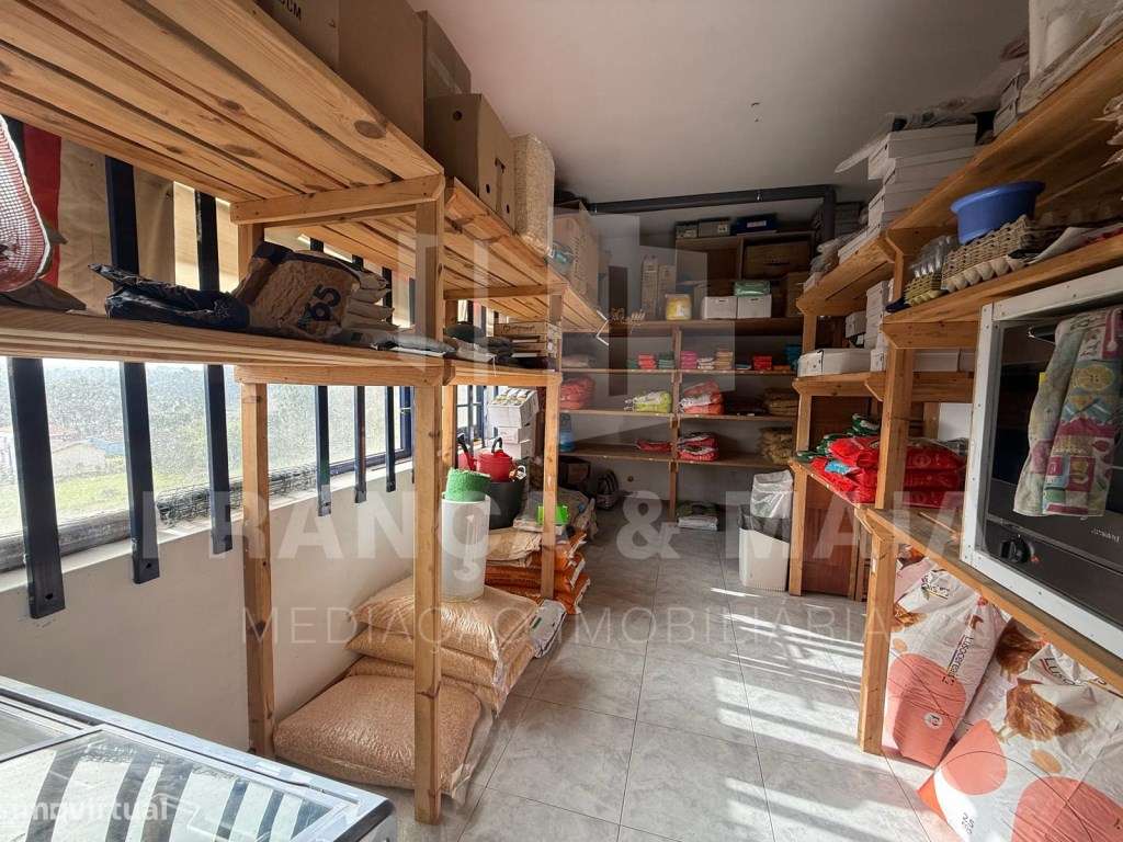 Loja com excelente localização em Vila Nova de Gaia - VILAR DE ANDO...-7