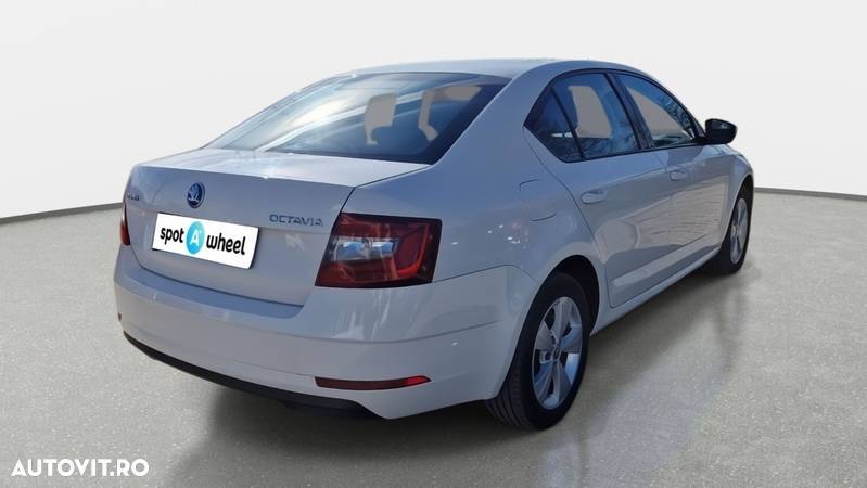 Skoda Octavia - 5