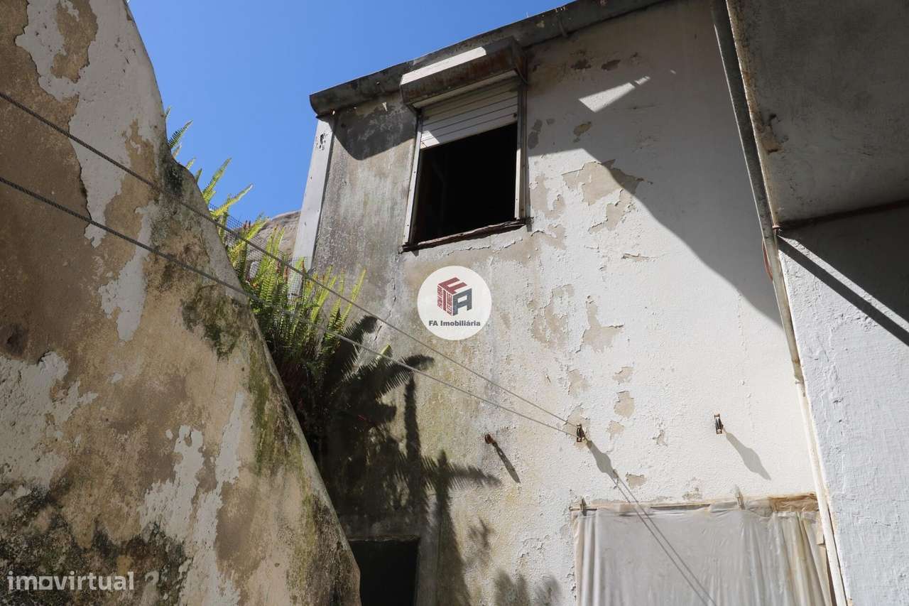 Prédio p/ Reabilitação - Matosinhos-11