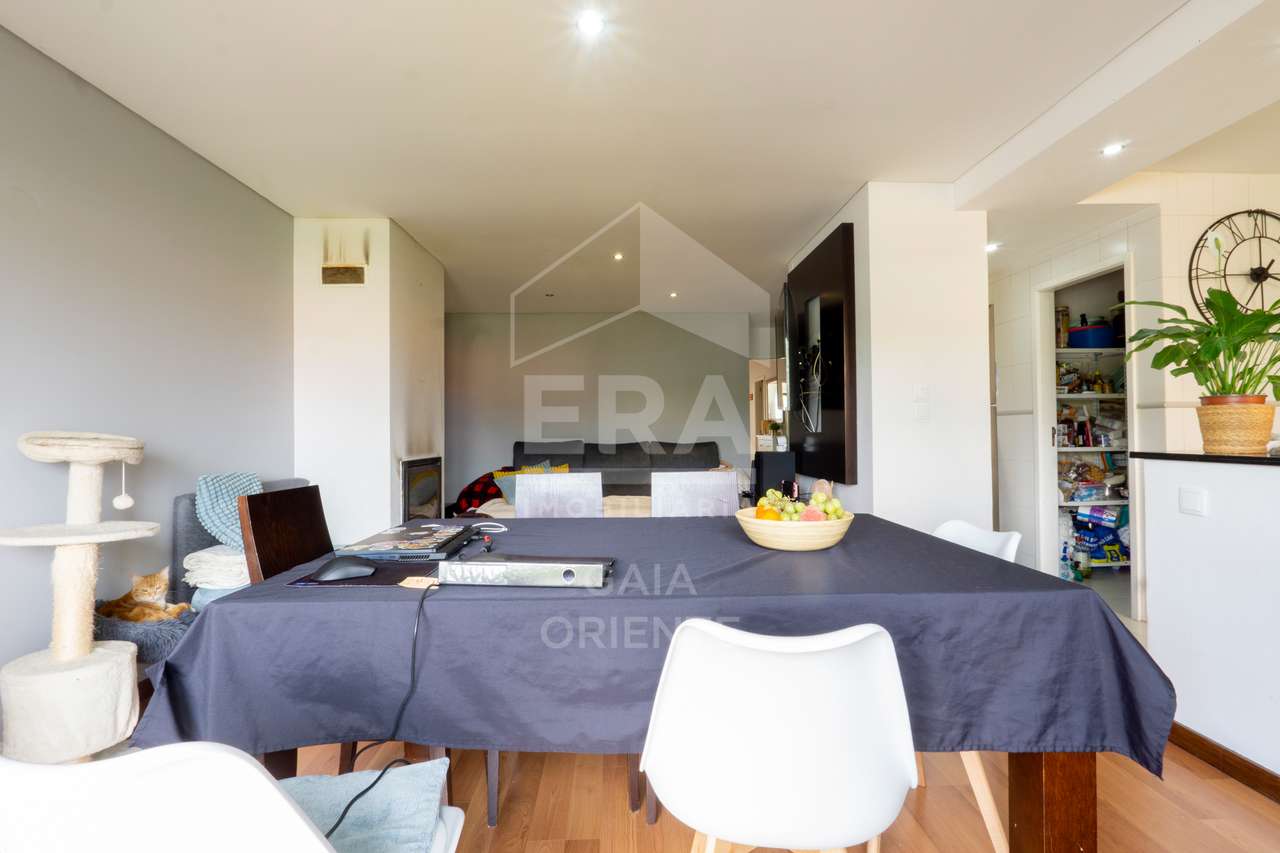 Apartamento T2+1 com Garagem e Garantia ERA-14