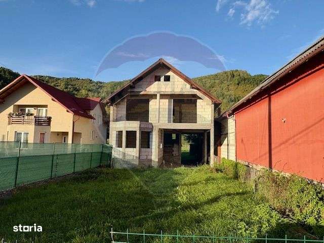 Casă / Vilă cu 5 camere de vânzare - Imagine principală: 3/7