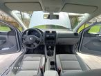 Volkswagen Golf V 1.6 FSI Comfortline - 21