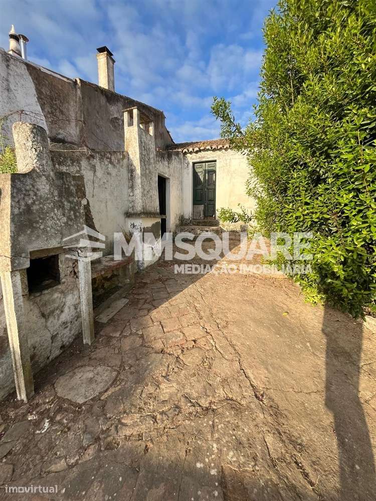 Moradia T3 inserida na zona histórica de Ourique-8