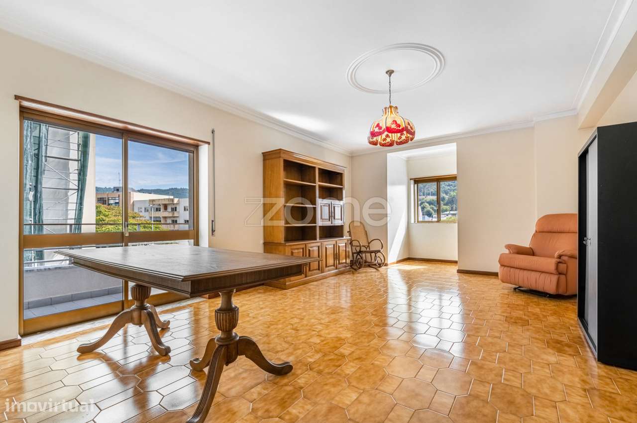 Apartamento T2 a 1 min. da Av. da Liberdade, em Braga. - Grande imagem: 4/23