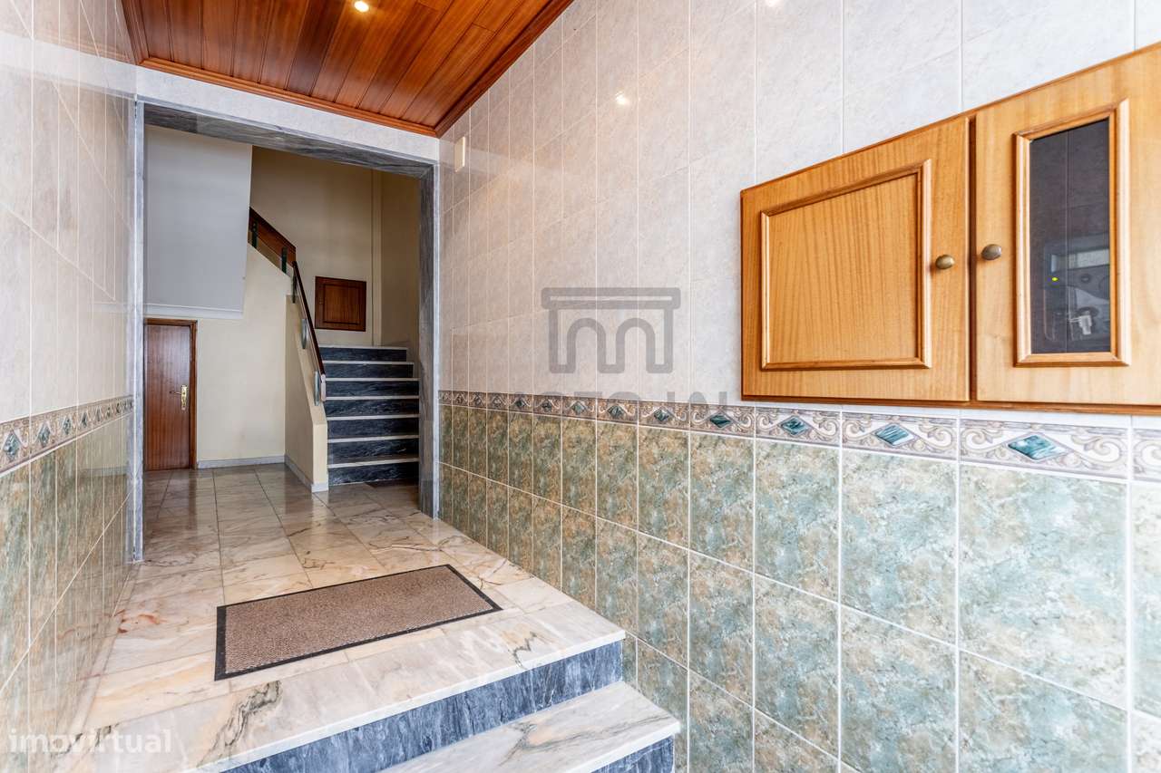 T3 com varanda, 145m², pronto a habitar em Samora Correia-24