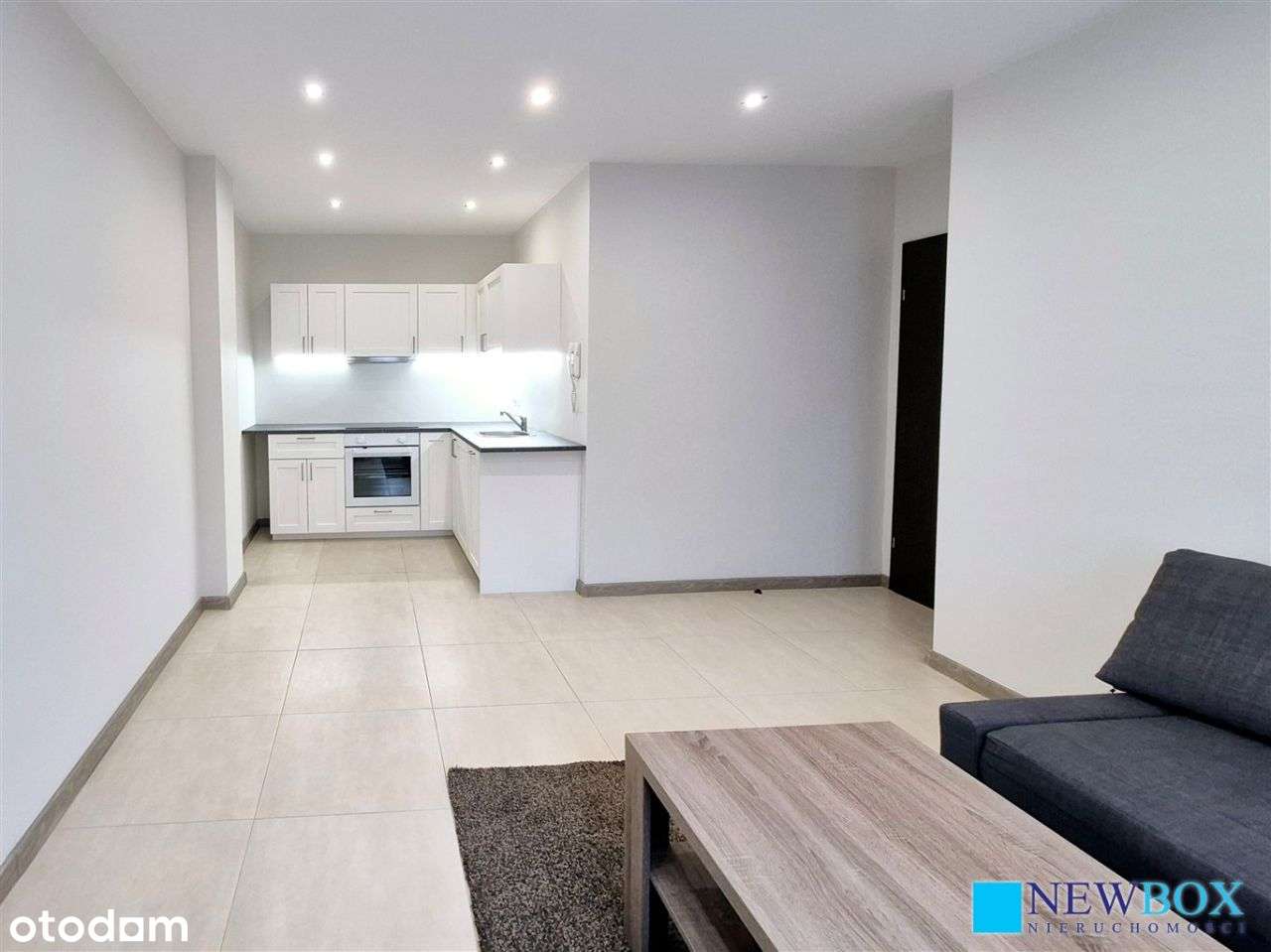 Dwa pokoje, I piętro, od zaraz, Centrum-0