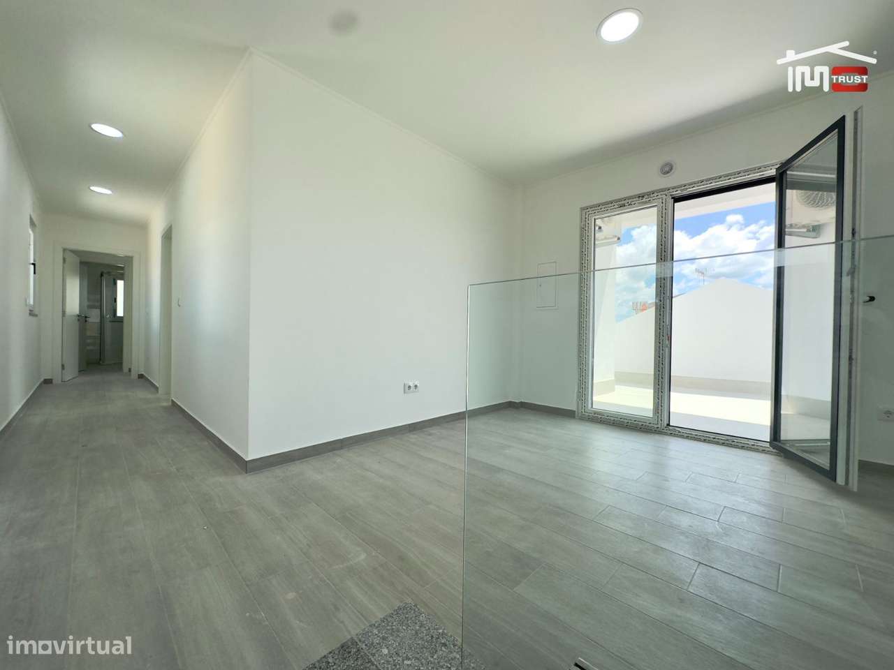 Incrível Moradia T4+1 - Com 601M2 de Terreno-17