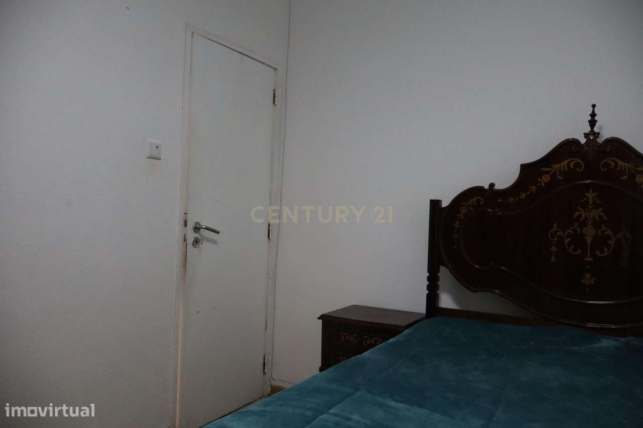 Apartamento T2+1 - Vale da Amoreira-14