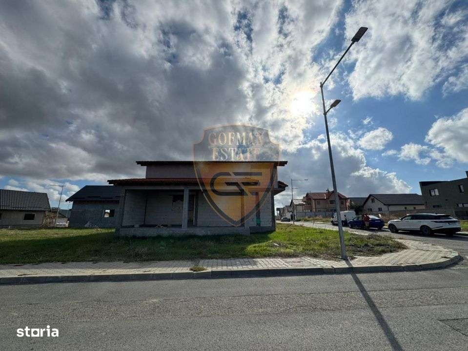 Casa 4 camere, P+M , Valul lui Traian, la gri teren 337 mp, garaj - Imagine principală: 4/19