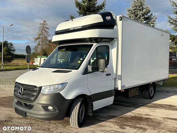 Mercedes-Benz Sprinter V6 / Specjalistyczns Chłodnia Lambert / Mroźnia-25*C / Multitemperatura / Ściana grodziowa / szyfrowane zamykanie / Agregat Thermoking v300 Max - 20