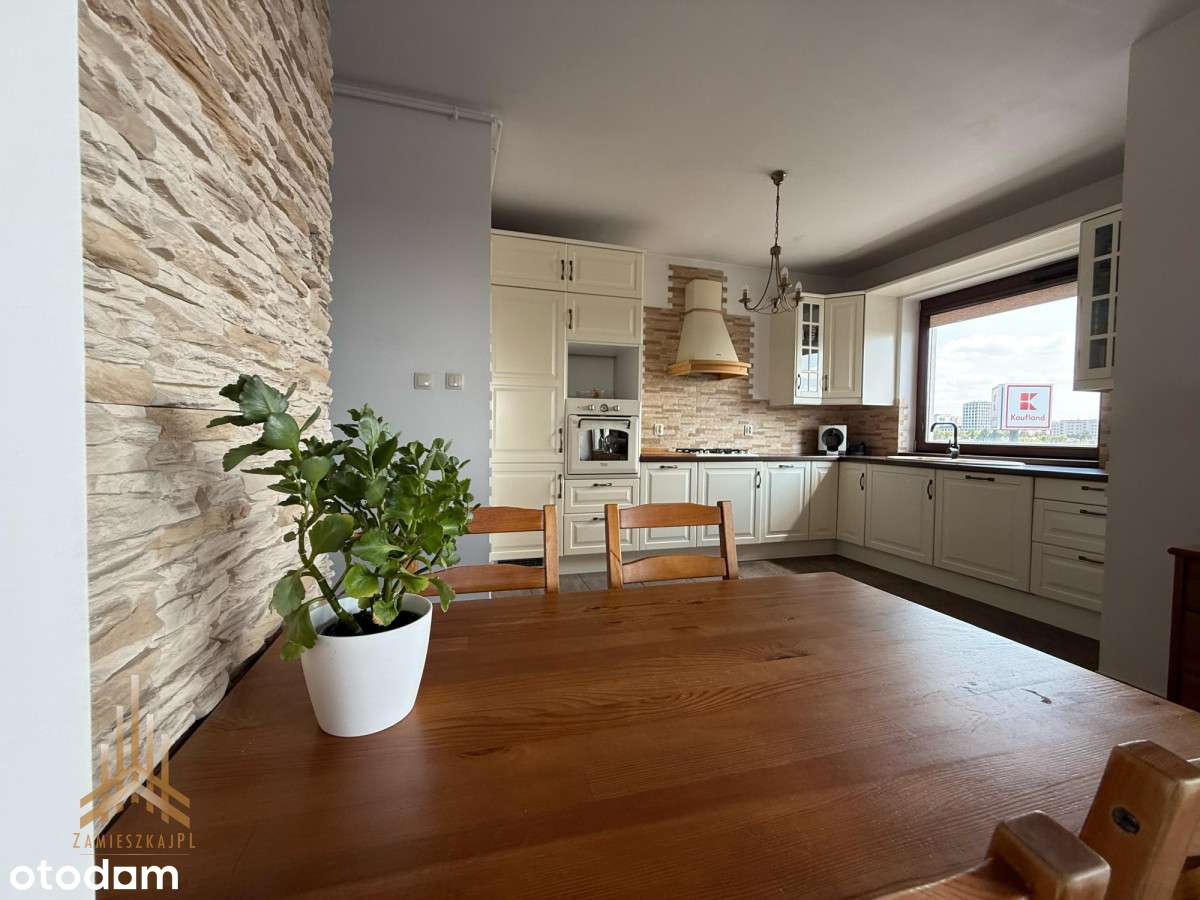 Batalionów Chłopskich, 2009r. -> 2 poziomy + garaż - Pełny obrazek: 5/20