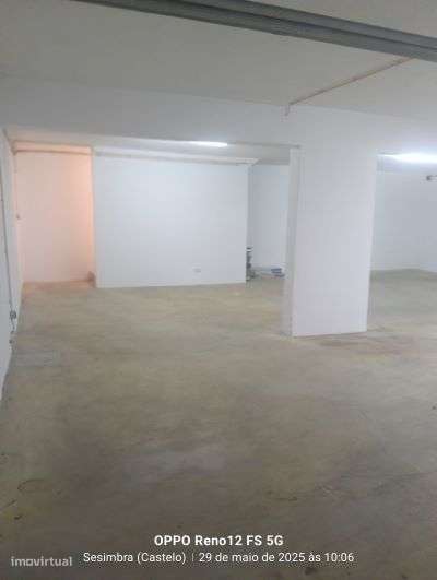 Moradia T4, localizada na zona da Cotovia, em Sesimbra-21