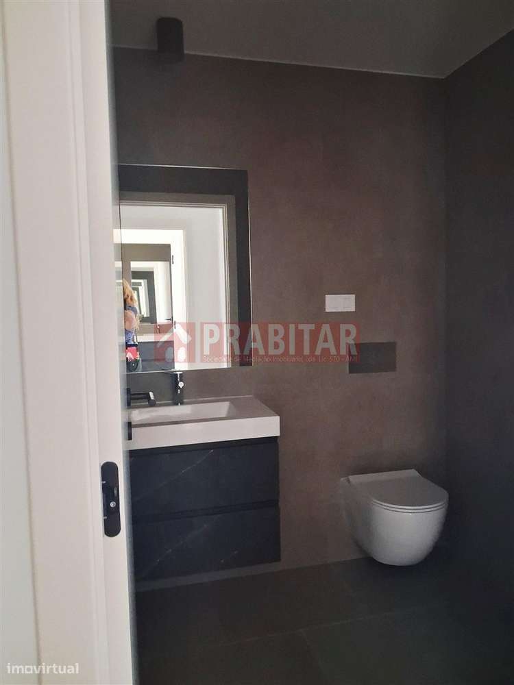 APARTAMENTO T2 . NOVO-18