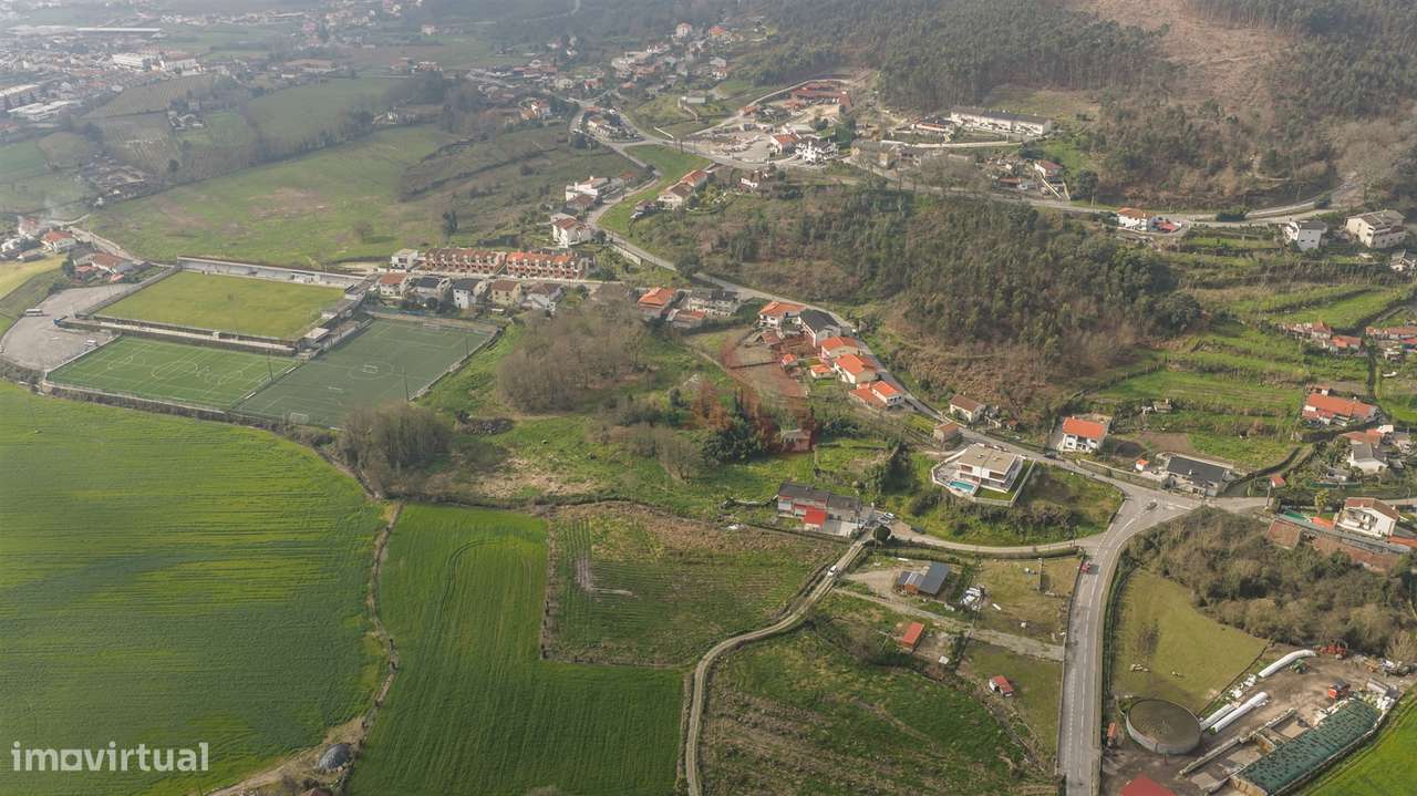 Quinta com 2 hectares em Sande S. Lourenço, Guimarães-12