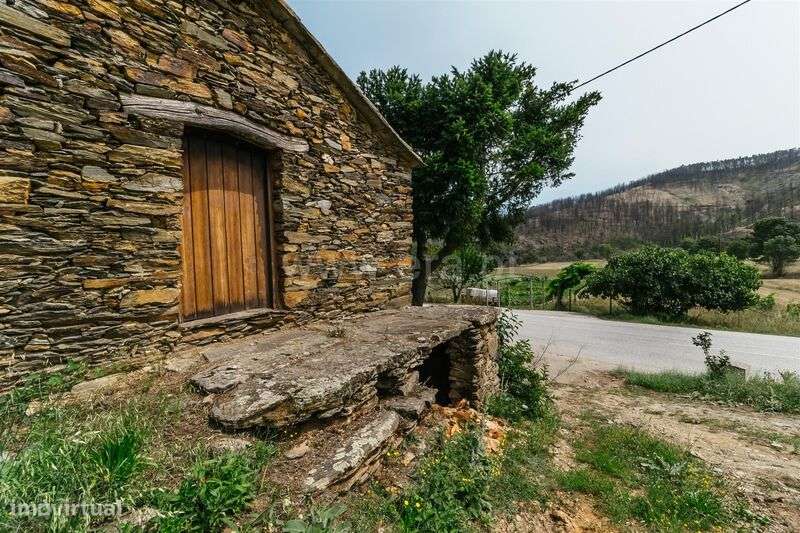 Moradia Rústica Estúdio / Manteigas, Vale de Amoreira - Grande imagem: 5/13