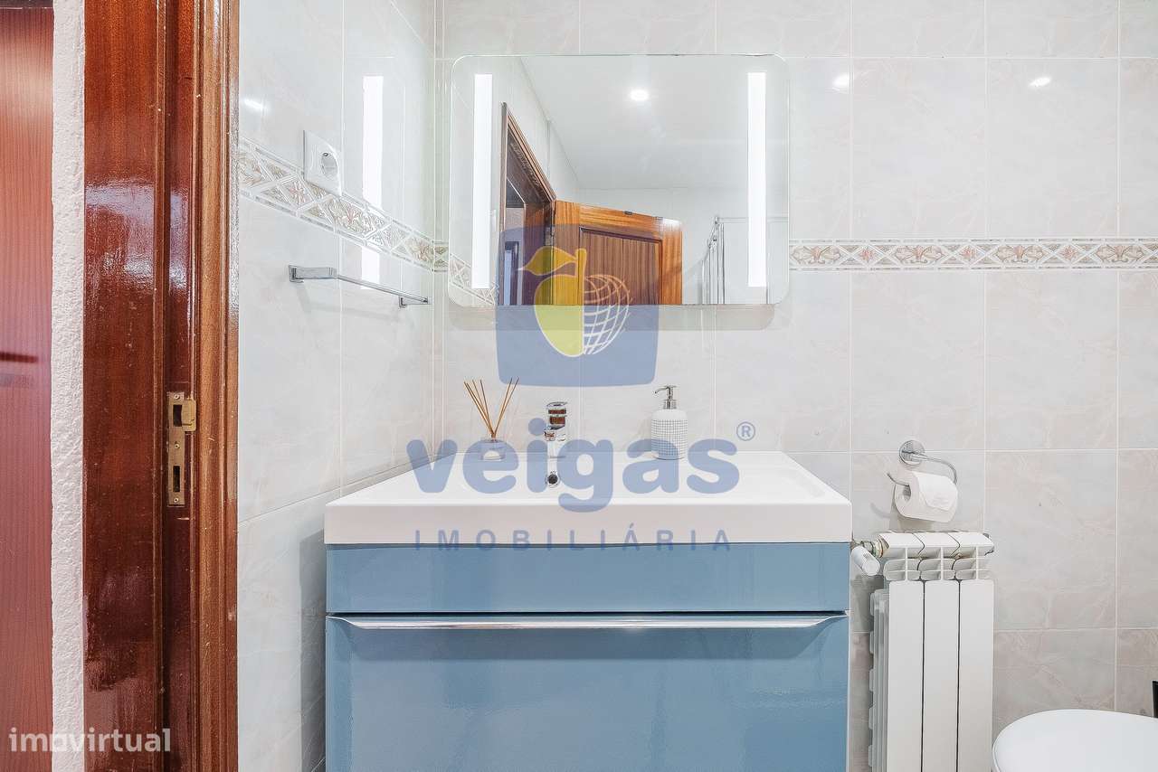 Apartamento T2 como novo, equipado e mobilado em Fitares-16