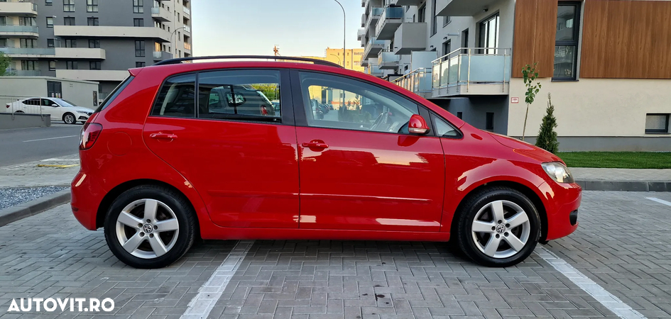 Volkswagen Golf Plus 2.0 TDI Comfortline - 3