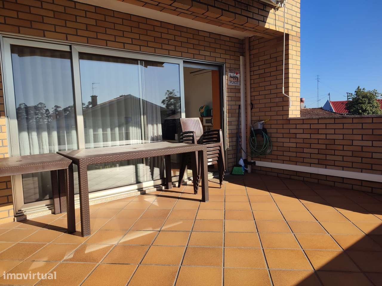 Moradia c/4 quartos(2 suites)+escritório, condomínio fechado c piscina-26