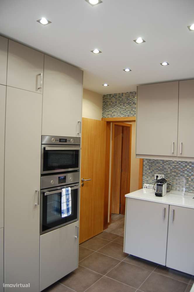 T1 Remodelado com logradouro Amadora - Grande imagem: 4/16