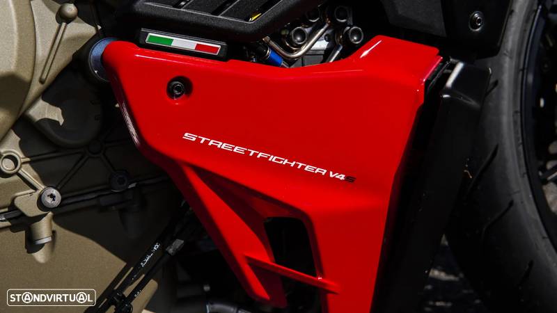 Ducati Streetfighter V4S Carbon Edition - 28