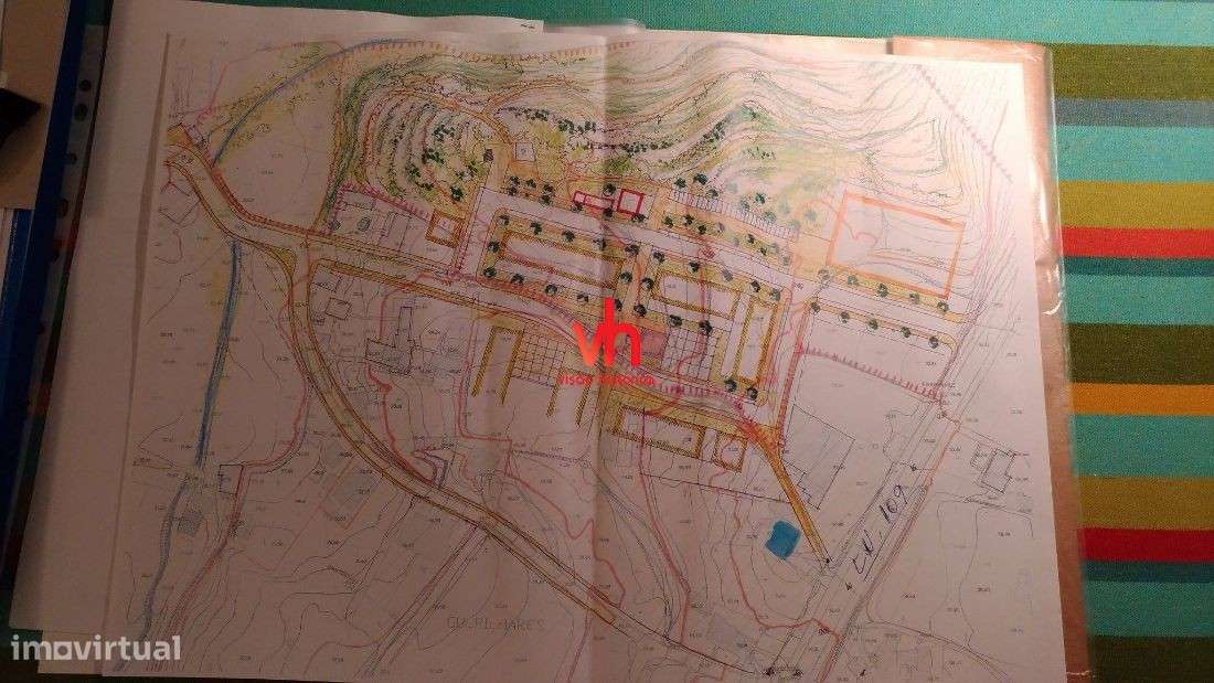 Vende-se Terreno em Francelos Com Projecto Para Prédio em Altura-8