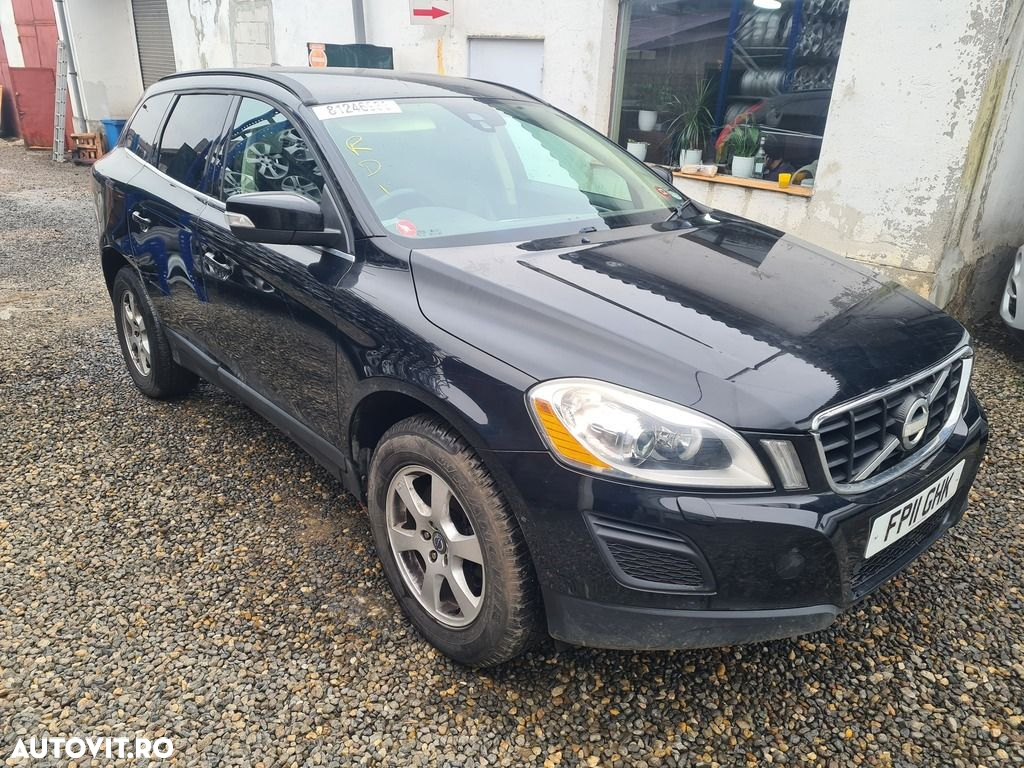 Dezmembrez Volvo XC60  2.4 Diesel 2008-2013 - 4