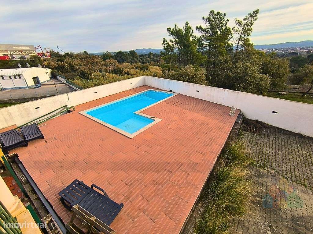 Moradia Independente com piscina a 5 minutos centro de Tomar-16