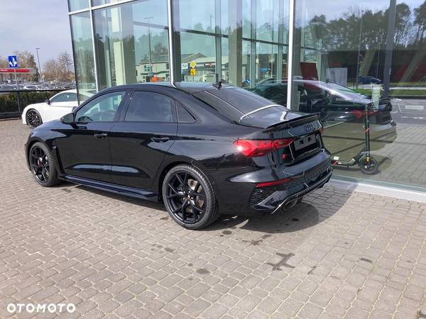 Audi RS3 TFSI Quattro S tronic - 6