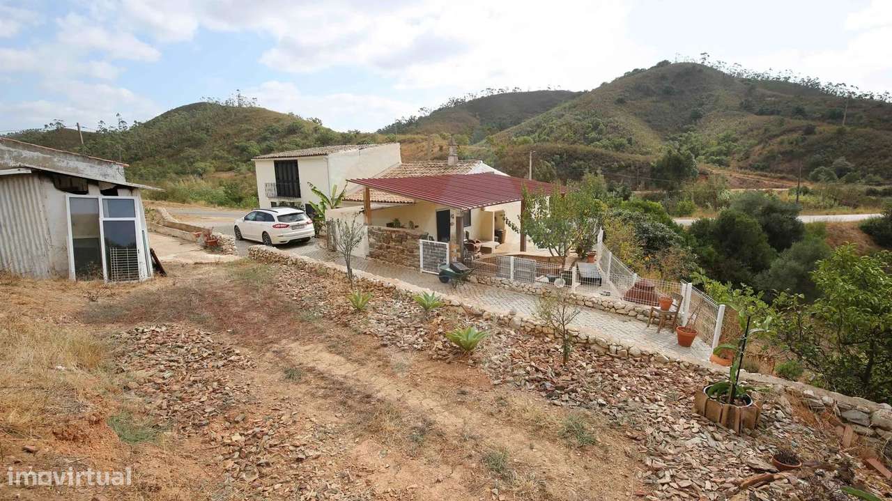 Tradicional, Espaçosa e Renovada Casa de campo   a 2 km de Silves.-11