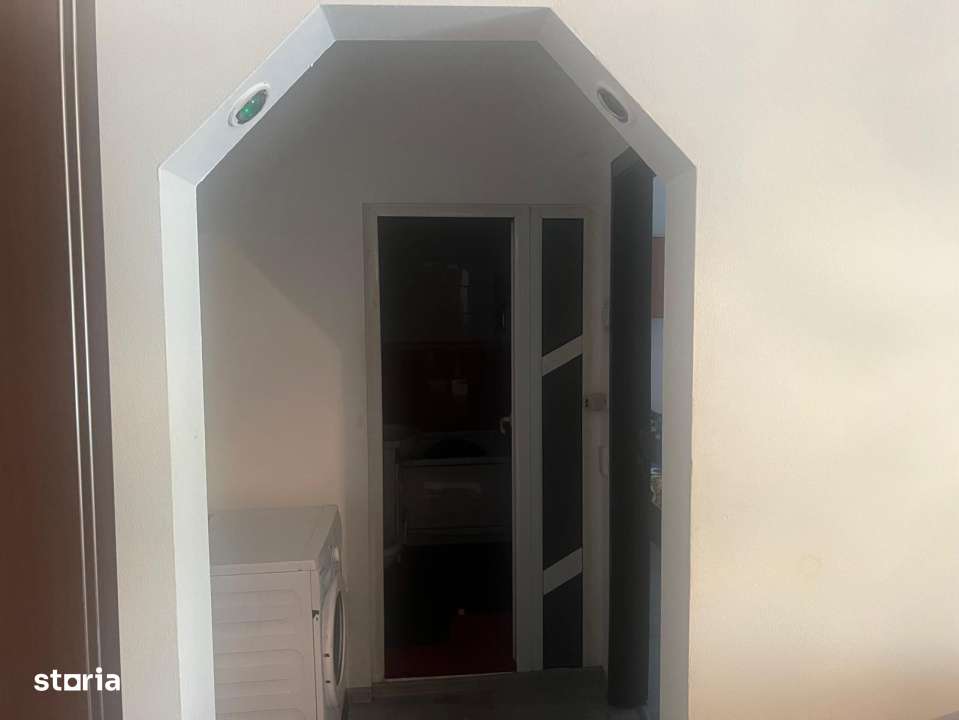 Apartament semidecomandat 55 mp, cv9 - Imagine principală: 3/8