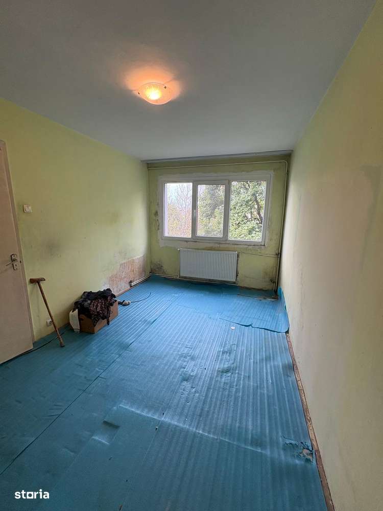 2 cam sd 52 mp suprafata totala zona decebal cantemir 72.000 euro neg-15