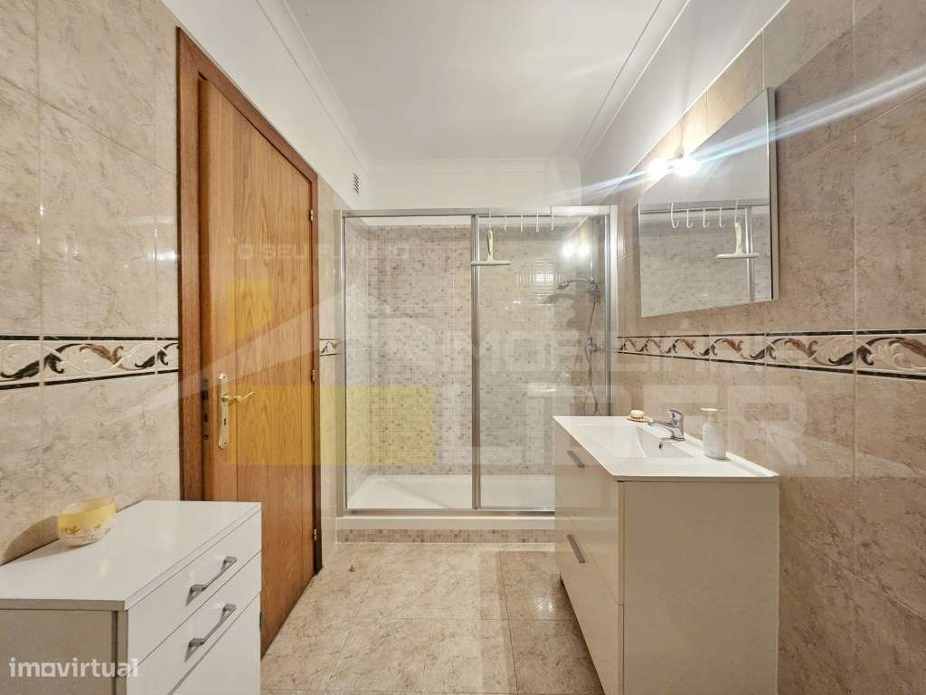 Exclusividade Imobiliária Lider
Moradia T4 em Condomínio Fechado d...-11