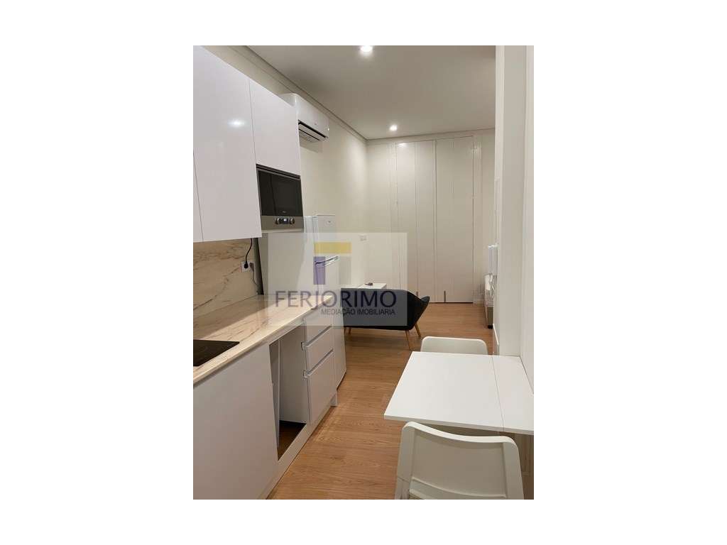 PRÉDIO HABITACIONAL CENTRO DA CIDADE - Grande imagem: 2/7