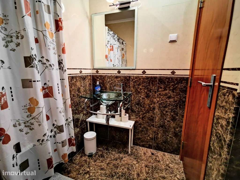 Apartamento T1 mobilado e equipado no centro histórico da Nazaré a ...-8