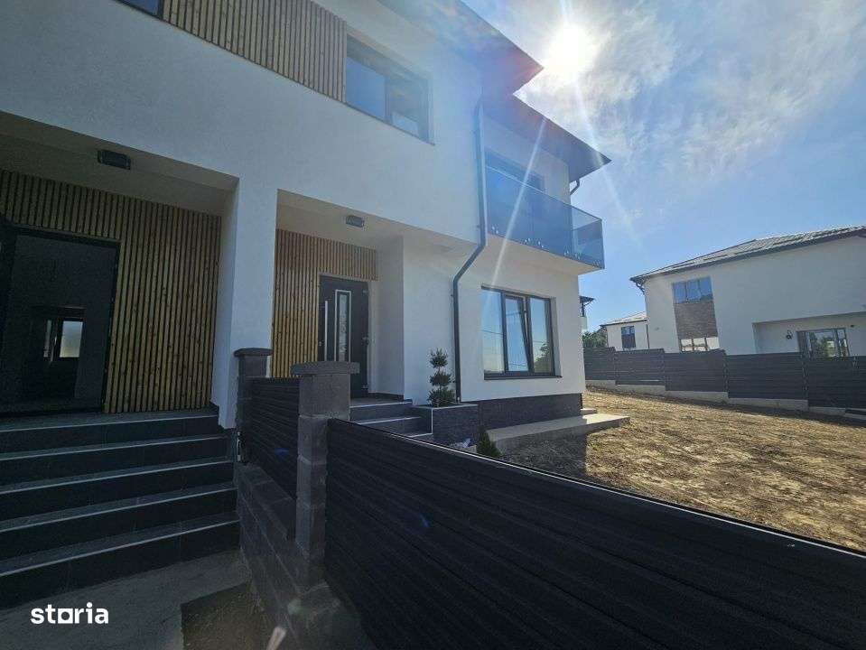 Vila eleganta tip duplex Visan-0