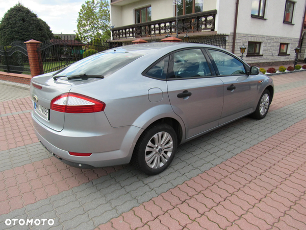 Ford Mondeo - 13