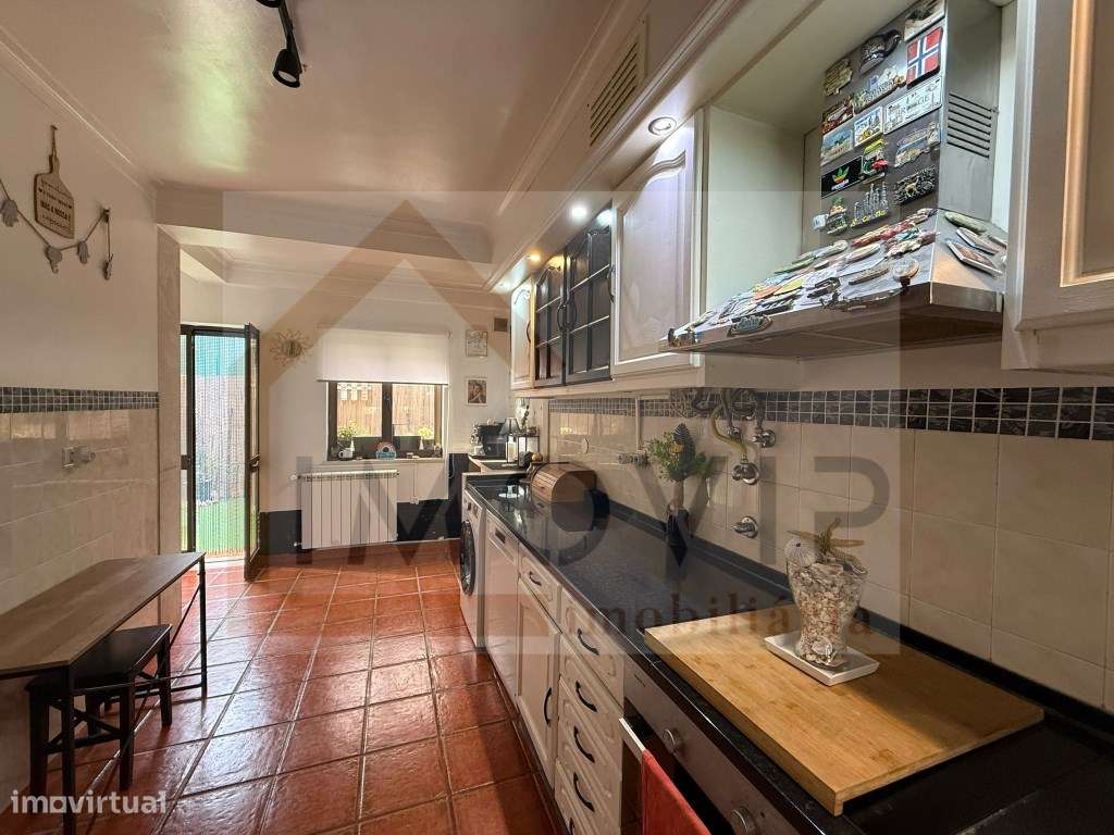 Moradia T3 em Banda - Vila Nogueira de Azeitão-12