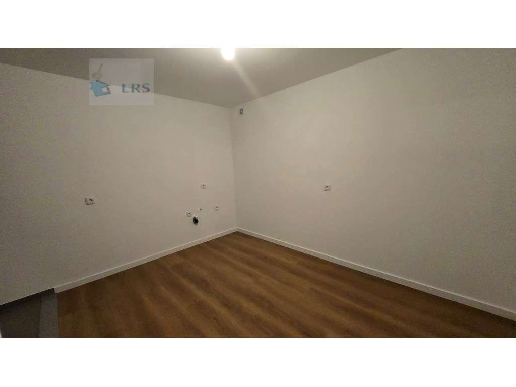 Murches, lindos acabamentos, moradia isolada com 3 suites e 1 quatr...-48