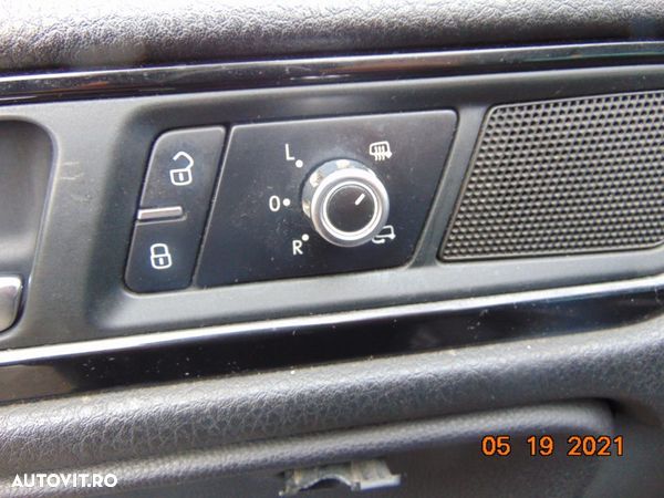 Buton oglinzi VW Touareg 7p dupa 2010 buton reglaj oglinzi electrice cu rabatare dezmembrez - 1